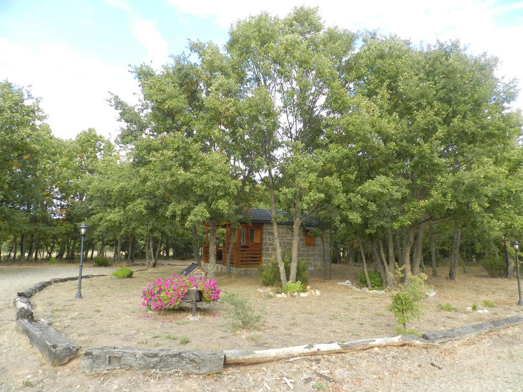Cabanas Vallecino Manzanal de los Infantes エクステリア 写真