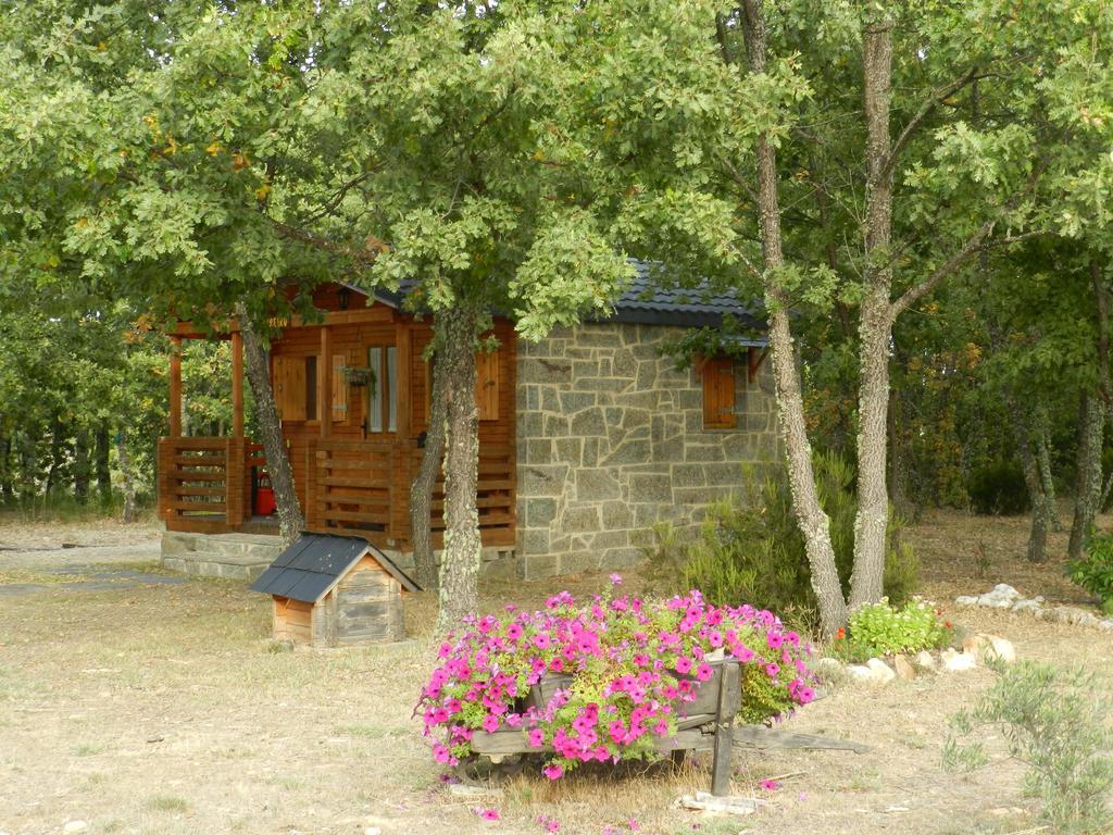 Cabanas Vallecino Manzanal de los Infantes エクステリア 写真