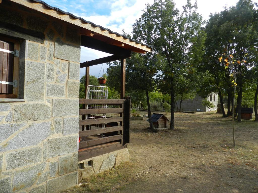 Cabanas Vallecino Manzanal de los Infantes エクステリア 写真