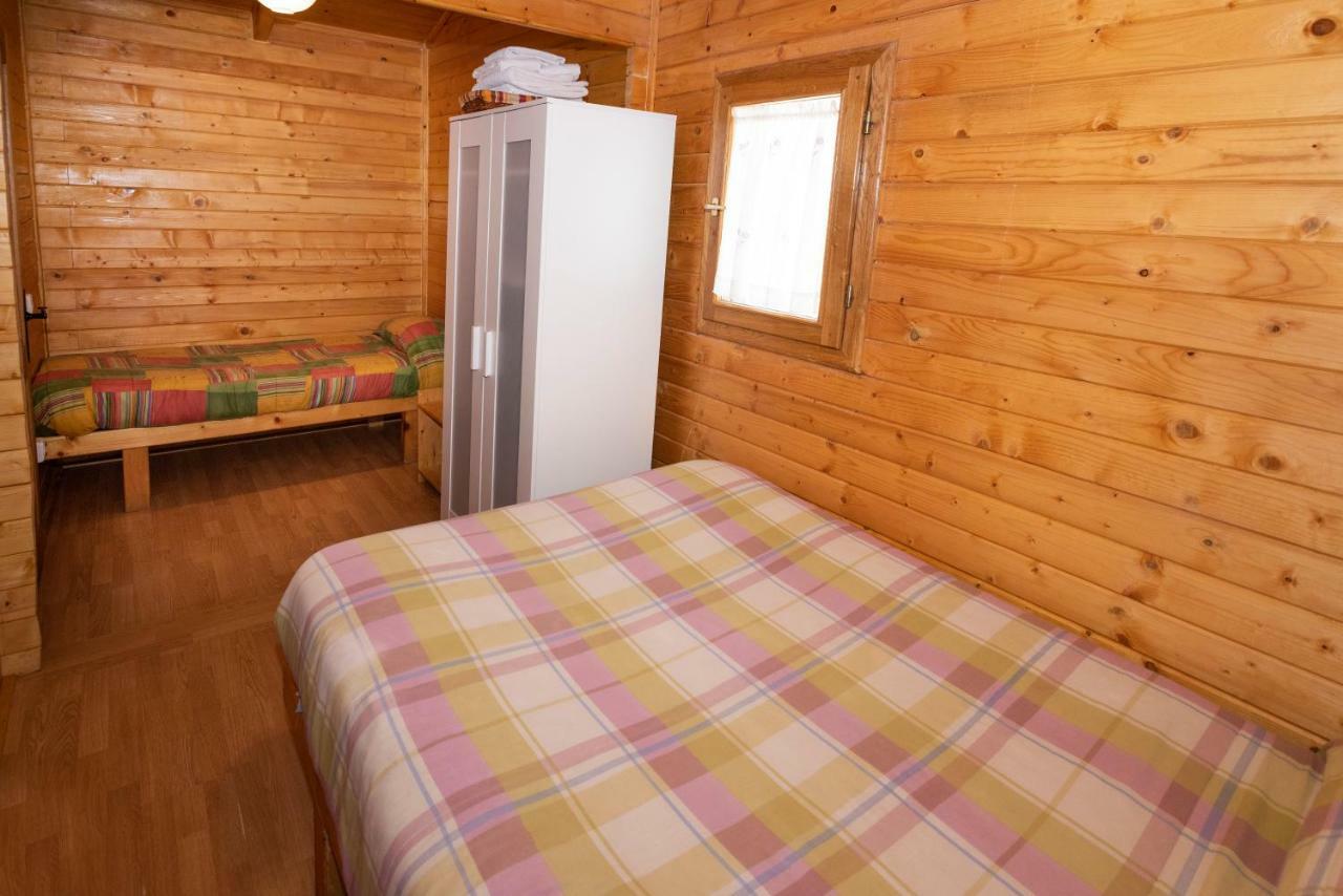 Cabanas Vallecino Manzanal de los Infantes エクステリア 写真