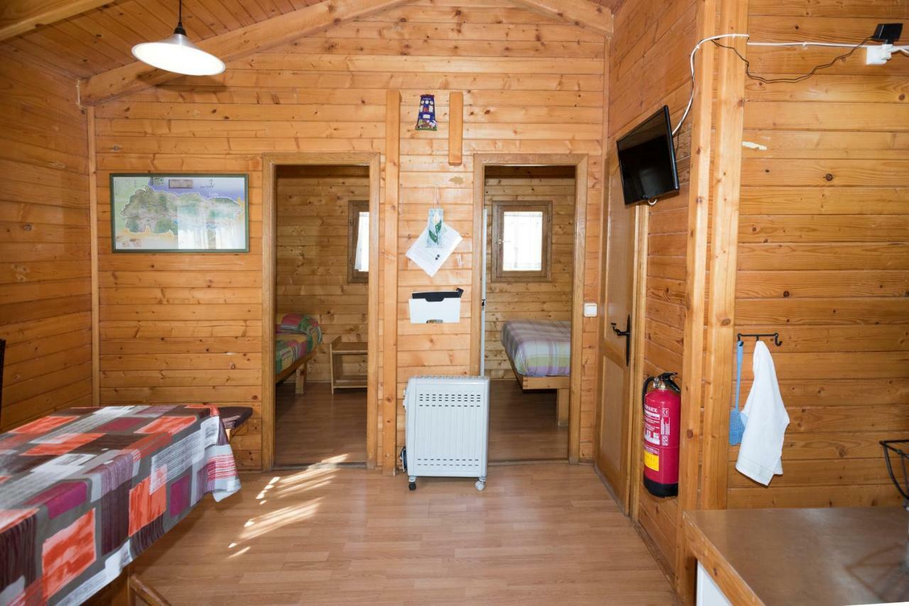 Cabanas Vallecino Manzanal de los Infantes エクステリア 写真
